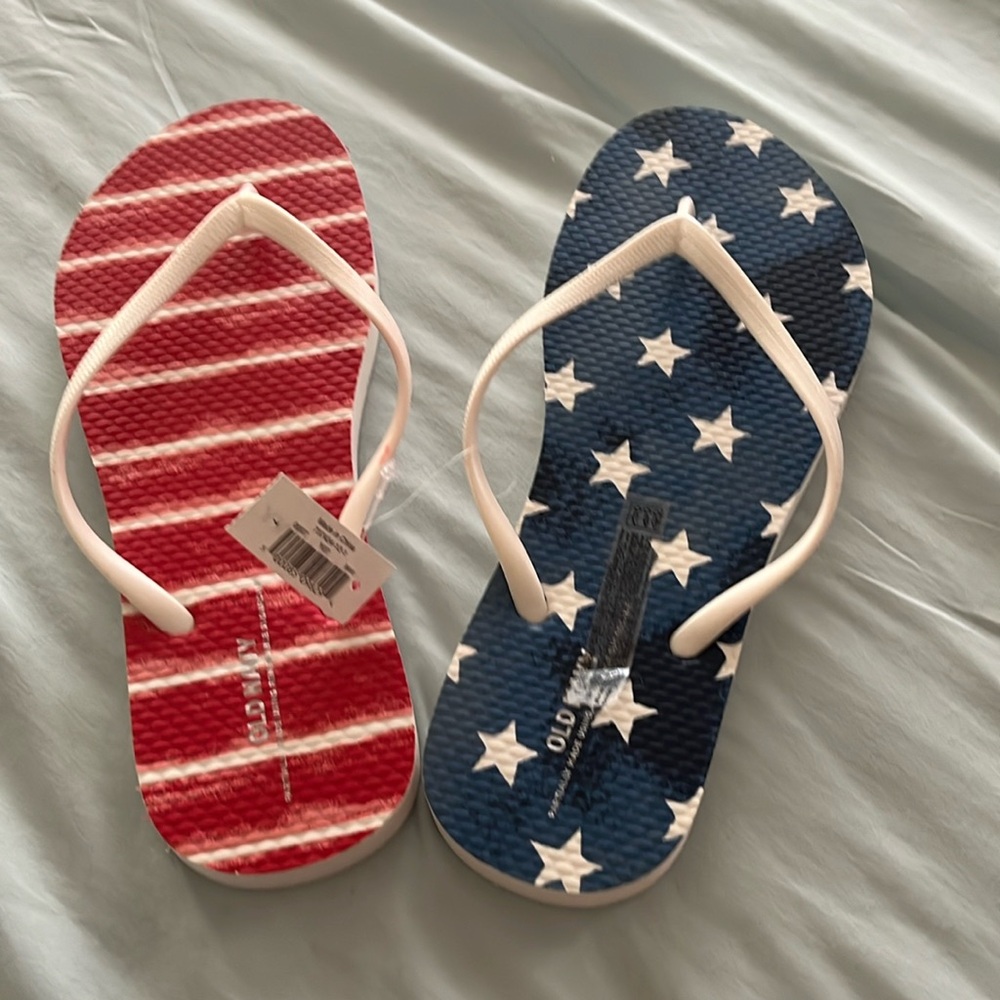 NWT Old Navy USA American Flag flip flops